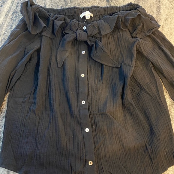 Black Ruffle Top - Picture 6 of 6